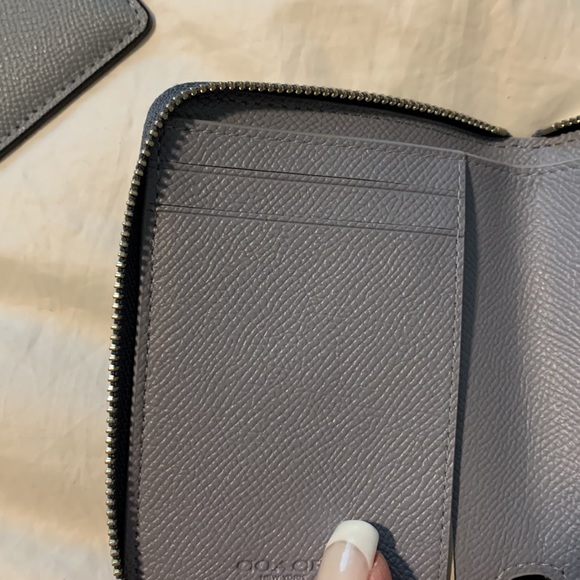 Wallet - Picture 6 of 7